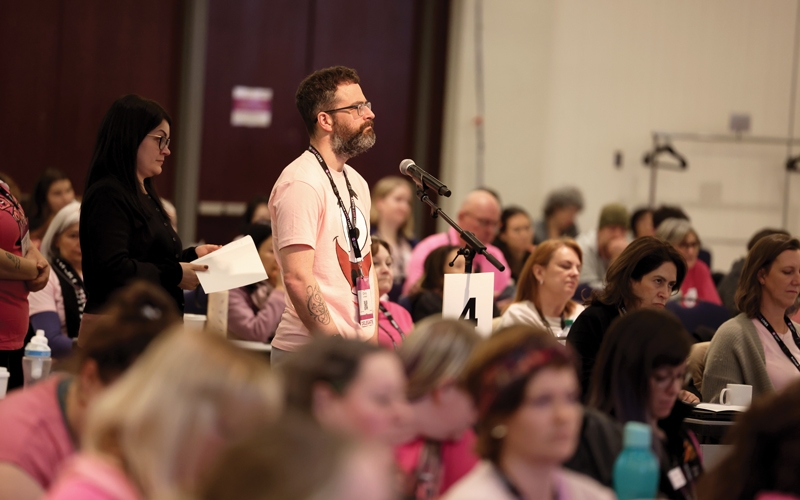 South Islands delegate Chris Linstead asks a question.