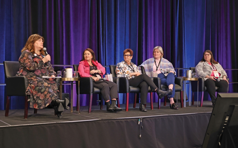 BCNU President Adriane Gear, CFNU President Linda Silas, Manitoba Nurses Union President Darlene Jackson, Nova Scotia Nurses’ Union President Janet Hazelton, and New Brunswick Nurses Union President Paula Doucet hold a panel discussion.